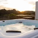 Moura - Pool & Jacuzzi Semesterbostad
