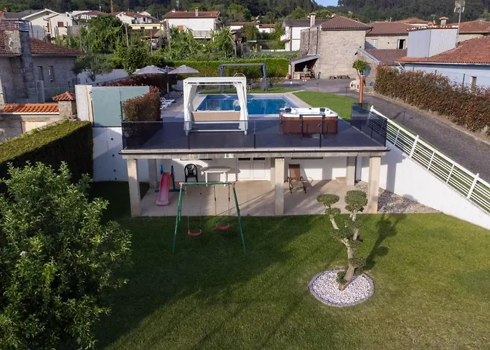 Holiday home Moura - Pool & Jacuzzi Povoa de Lanhoso