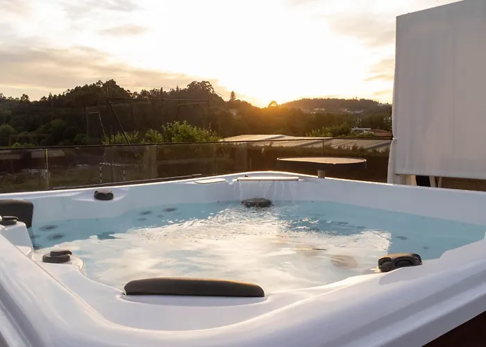 Moura - Pool & Jacuzzi Holiday home