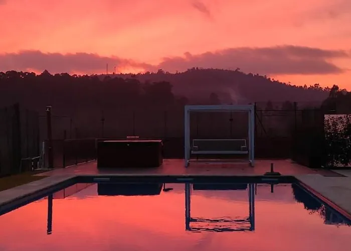 Moura - Pool & Jacuzzi 펜션 *