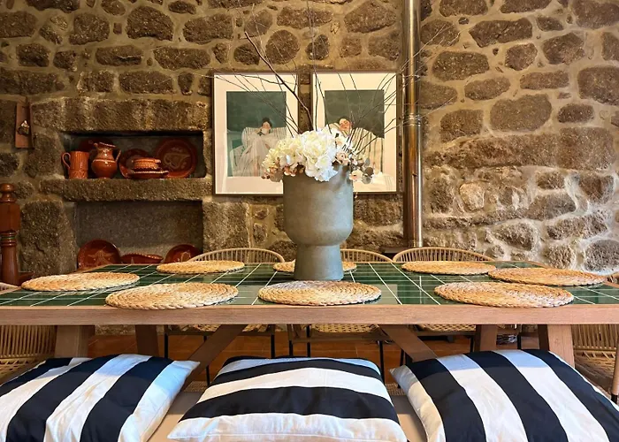 Moura - Pool & Jacuzzi 펜션 *