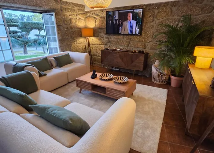 Moura - Pool & Jacuzzi *