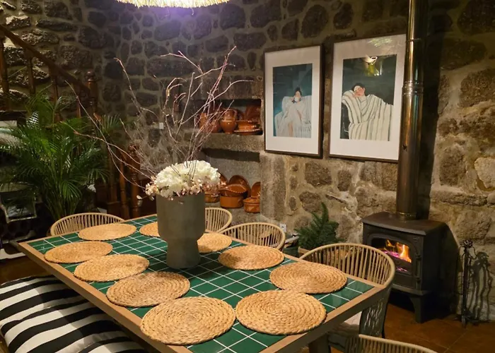 Moura - Pool & Jacuzzi Holiday home Povoa de Lanhoso